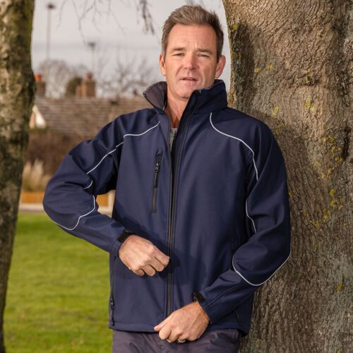 Hooded softshell jacket Thumbnail